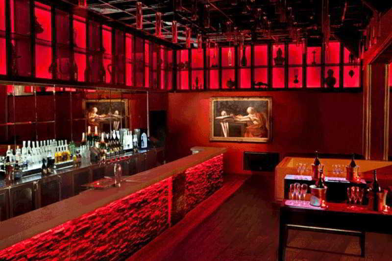 The Ashok, New Delhi Hotel Exterior foto The bar at the nightclub