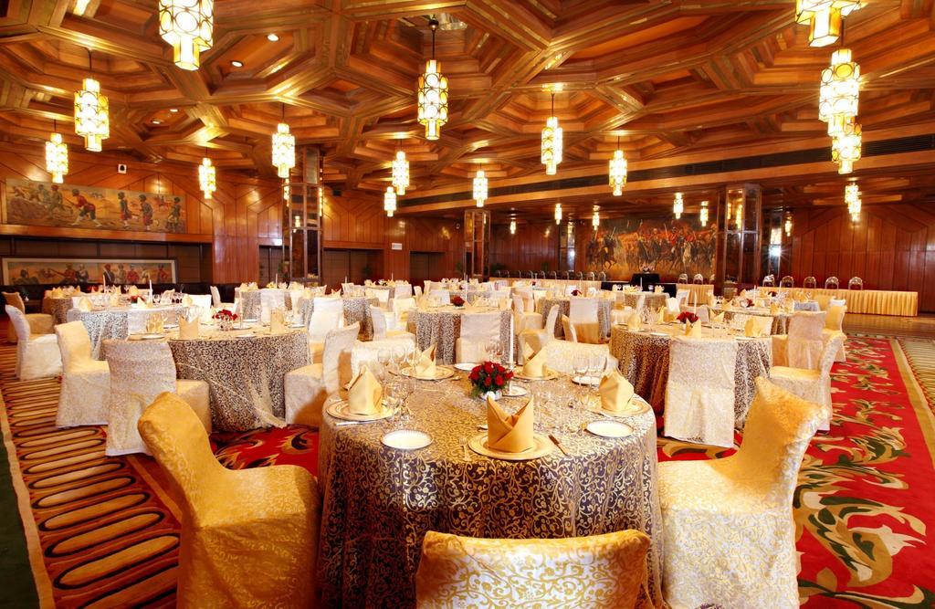 The Ashok, New Delhi Hotel Exterior foto The Grand Ballroom