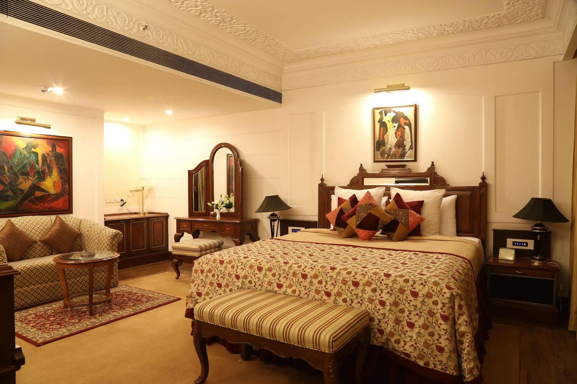 The Ashok, New Delhi Hotel Exterior foto A bedroom at the Imperial Hotel