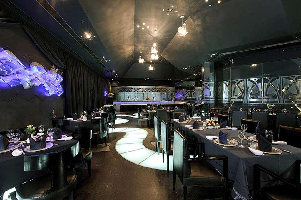 The Ashok, New Delhi Hotel Restaurante foto Restaurant "Aquarium"