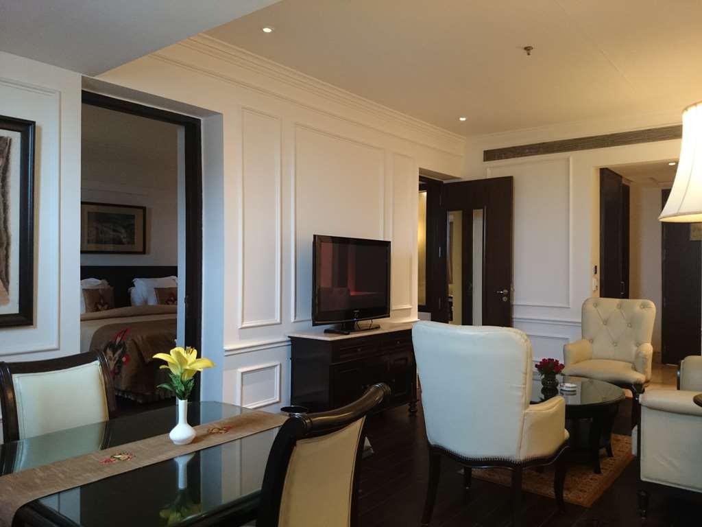The Ashok, New Delhi Hotel Interior foto A suite at the hotel